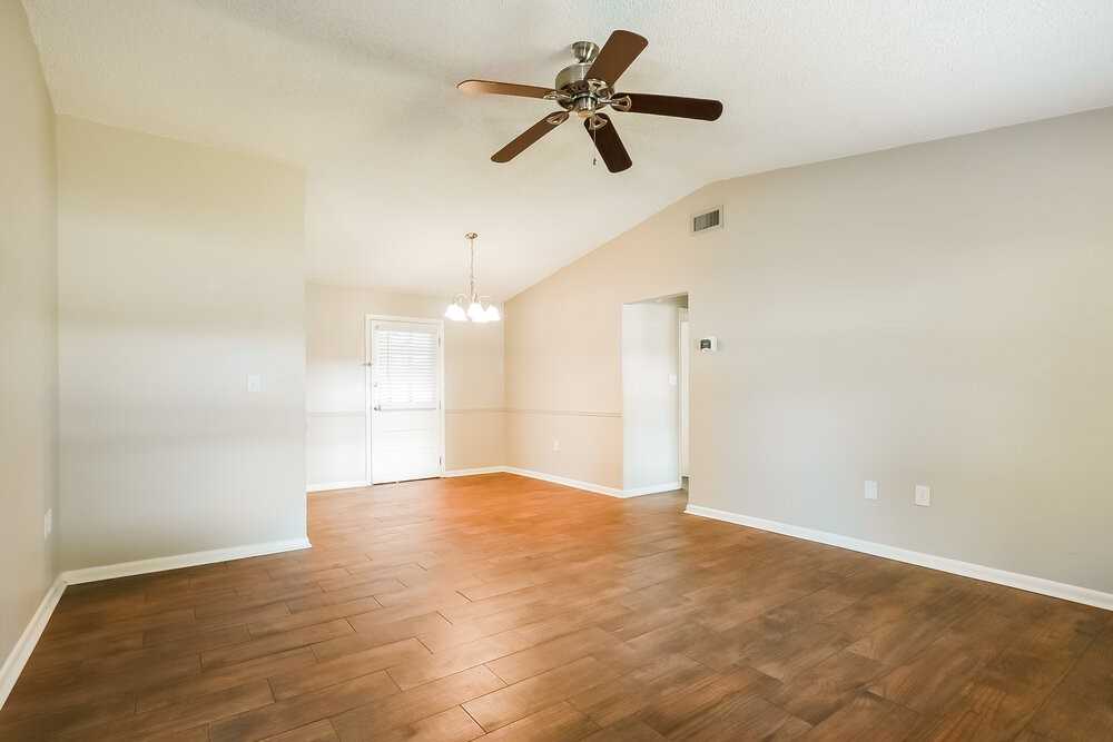 502 N Simpson St - Photo 3 of 16