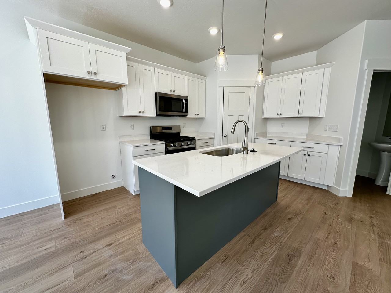 1547 W Banner Dr - Photo 2 of 22