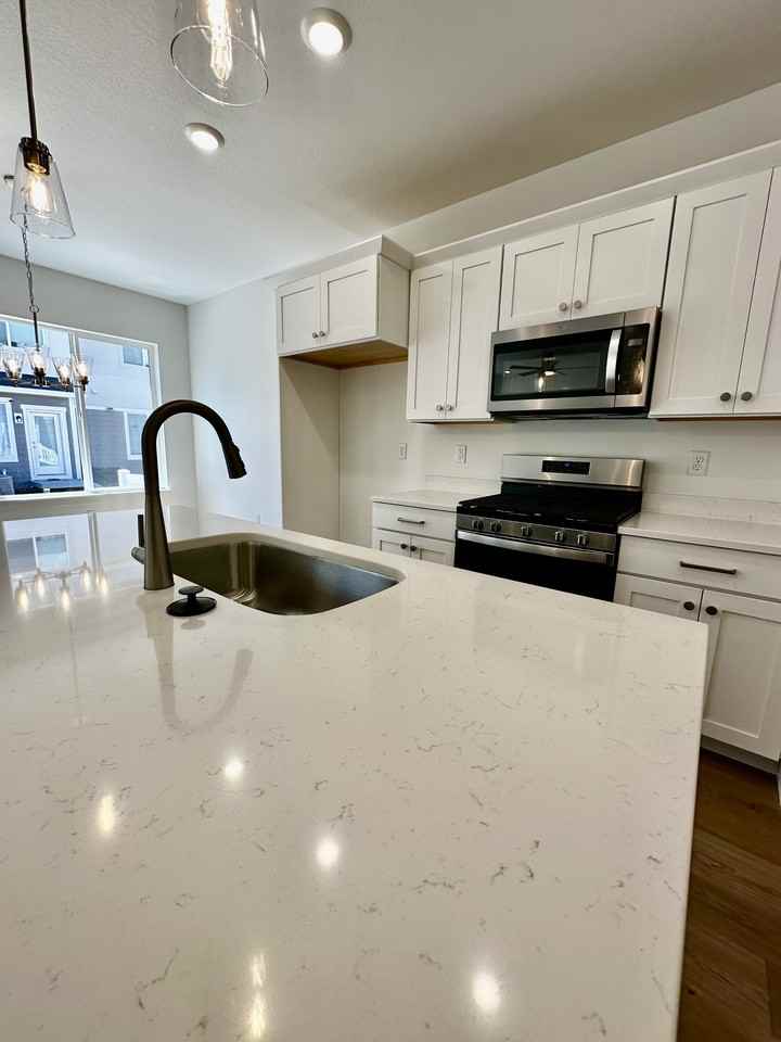 1547 W Banner Dr - Photo 5 of 22