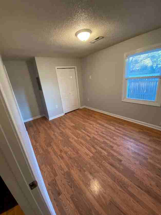 1201 Division St #2 - Photo 7 of 10
