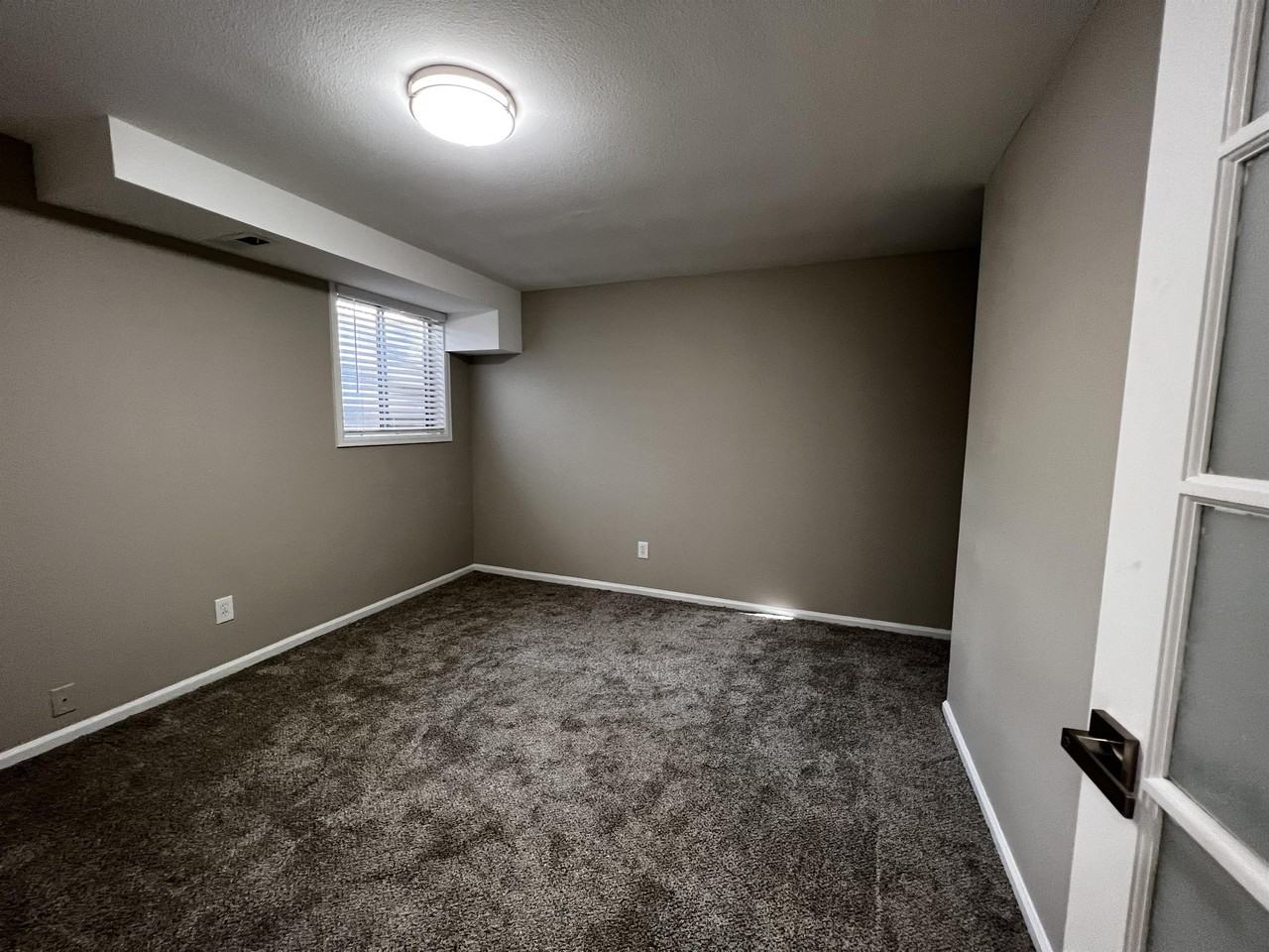 2919 Middlesborough Ct #B - Photo 6 of 14