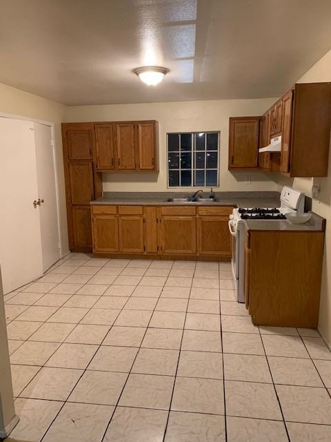 3120 W 113th St #3 - Photo 2 of 18