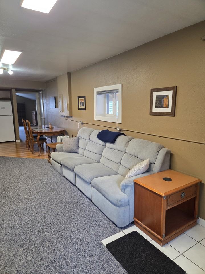 143 N Jackson Ave #1 - Photo 2 of 13