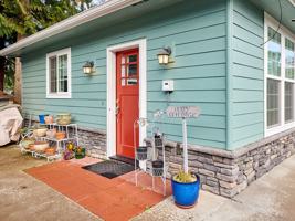 featured image of 1328 South Water Street - Cozy Cottage