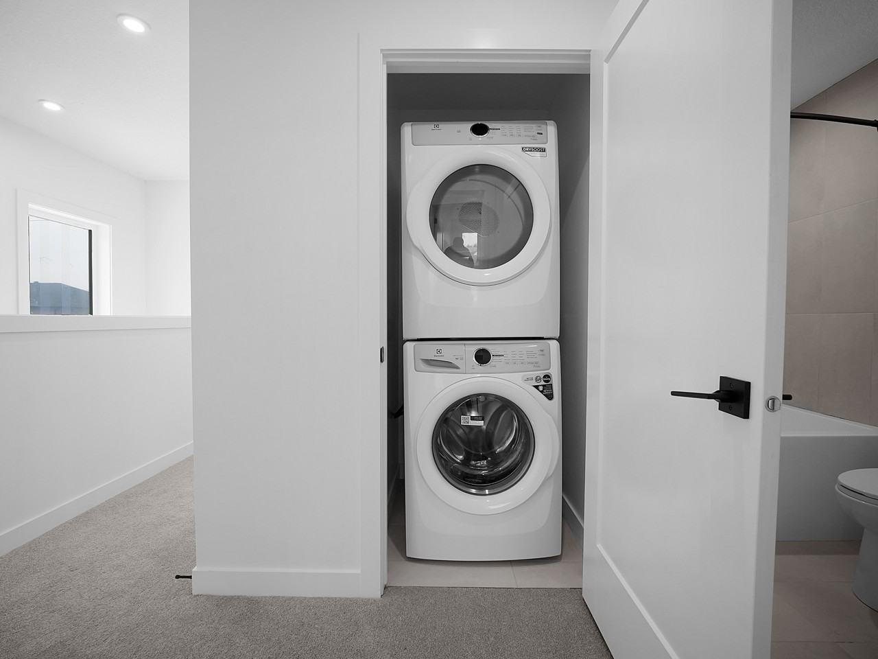 12145 101 St Nw - Photo 6 of 7