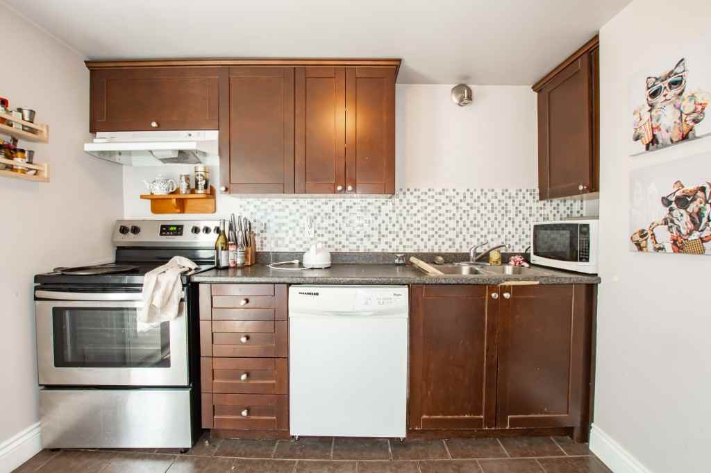 62 Garnet Street - Photo 5 of 16