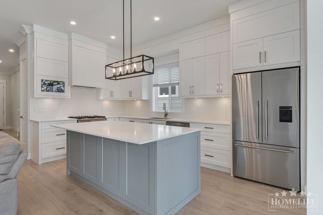 16707 25a Ave - Photo 6 of 27