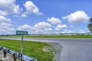 featured image of 8926 Franklin Ave #B
