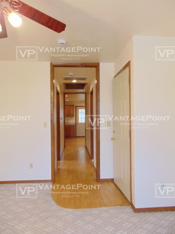 114 N Ontario St Uppr - Photo 6 of 17