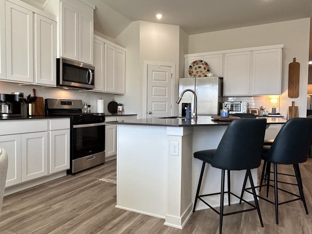 415 W Branta St #1 - Photo 2 of 18