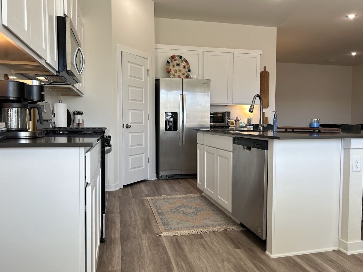 415 W Branta St #1 - Photo 3 of 18