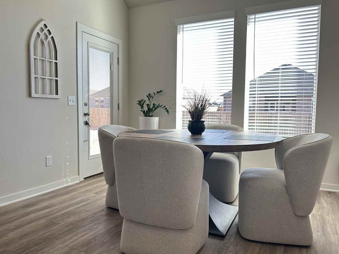 415 W Branta St #1 - Photo 5 of 18