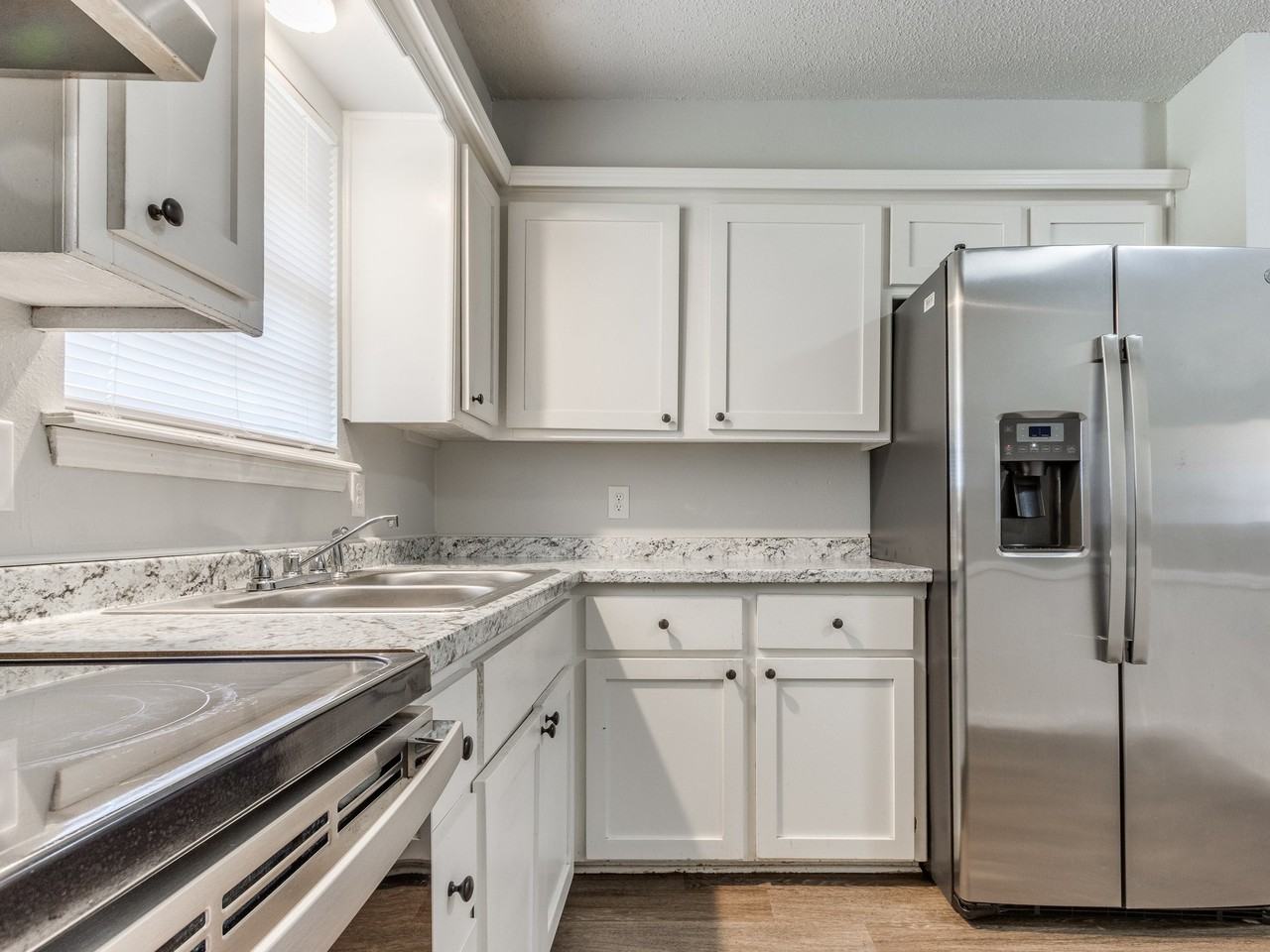 1610 Southern Heights Ave #1 - Photo 7 of 20