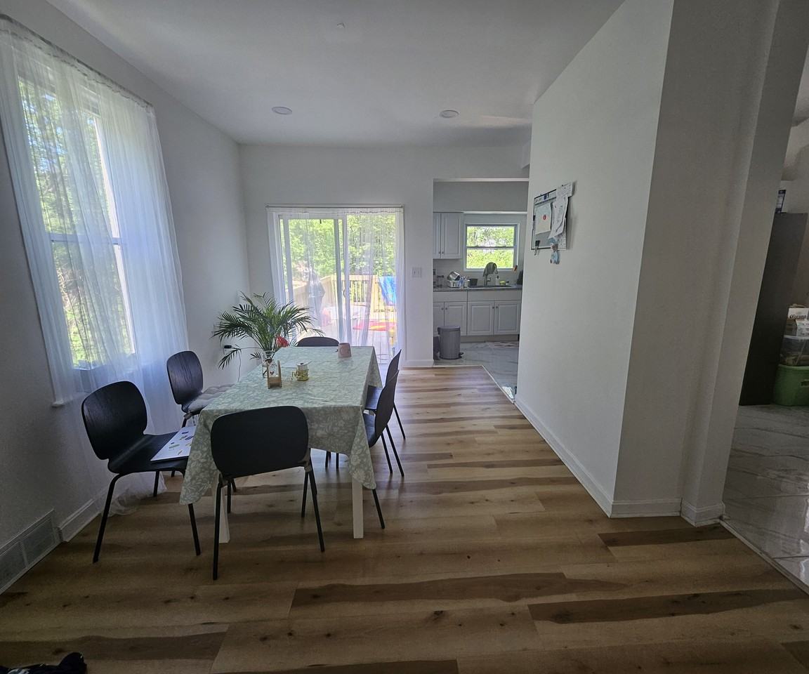 804 Dubois St #1 - Photo 6 of 39