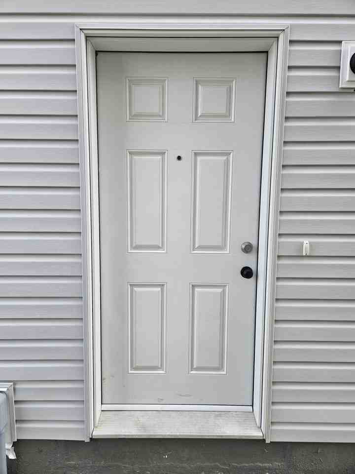5116 Simard Ave #B - Photo 2 of 14