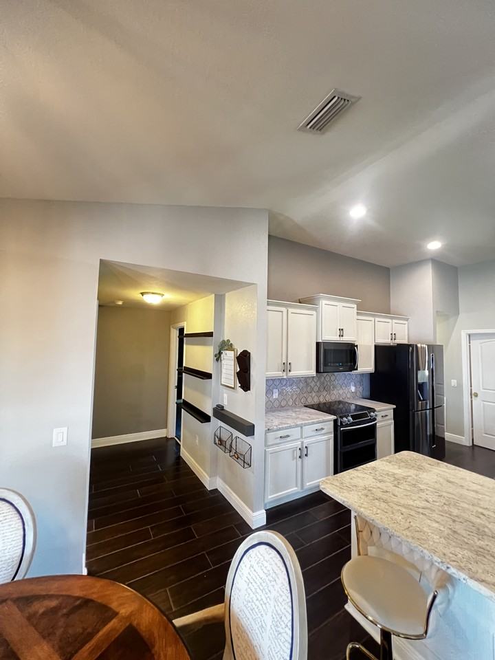 4240 Nw 31st Ter #1 - Photo 6 of 41