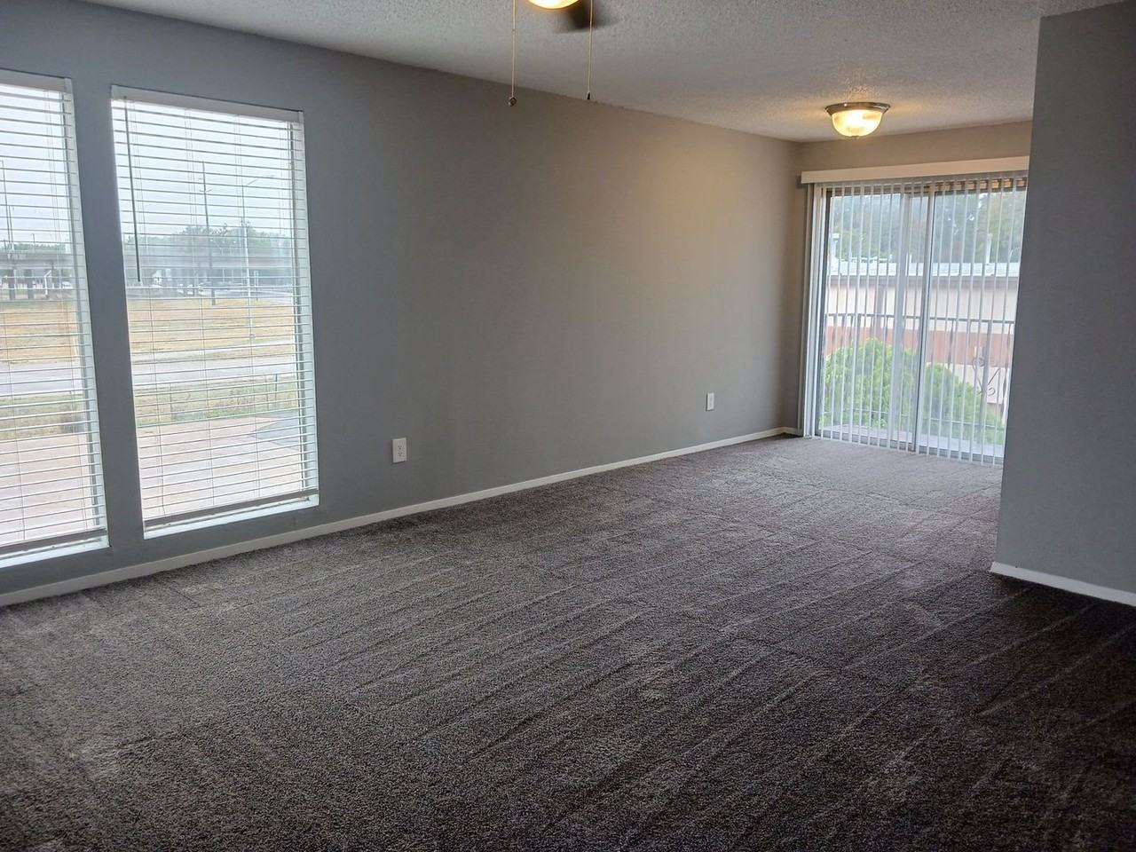 The Willows South apartments - Photo 2 of 25