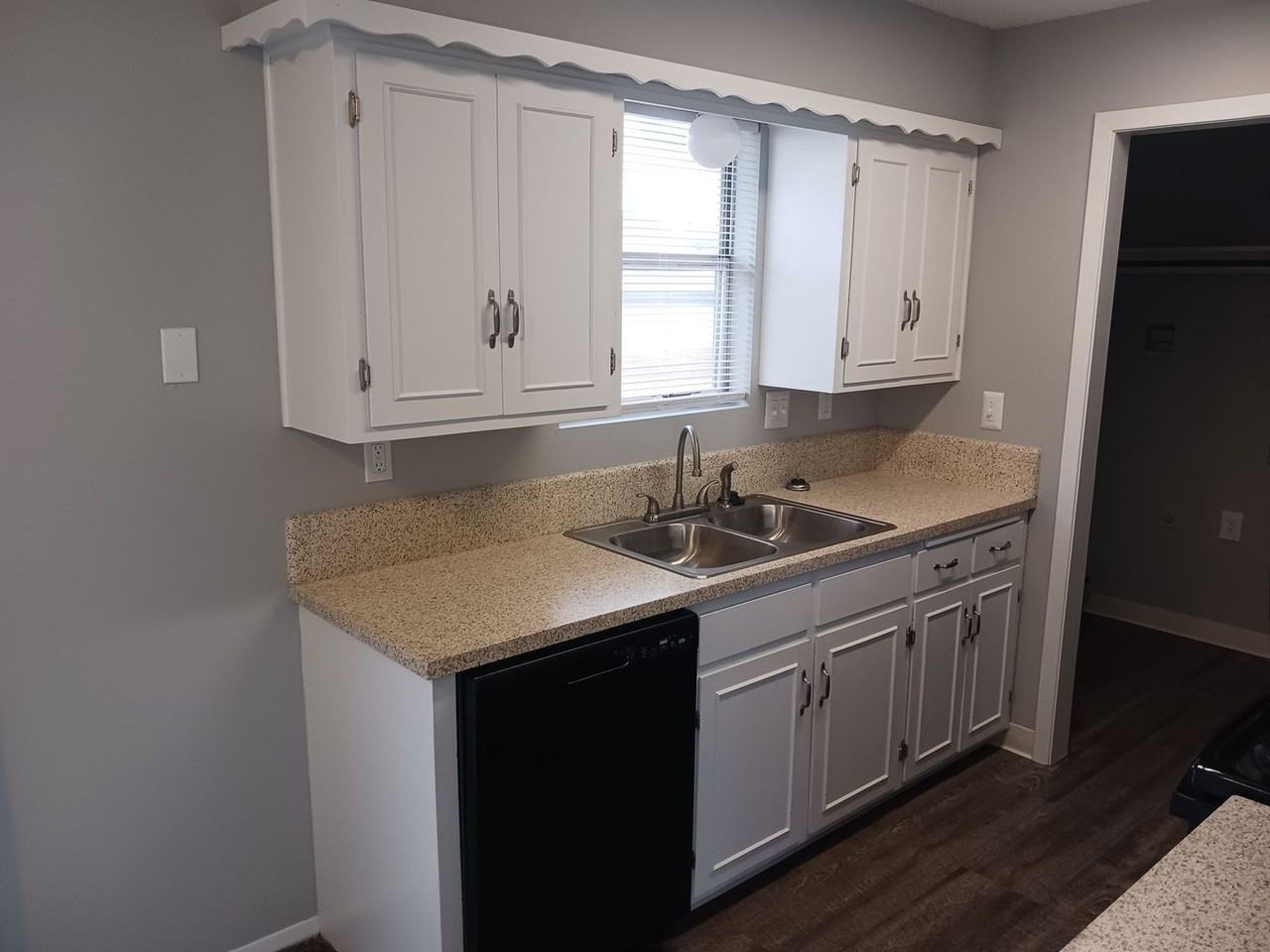 The Willows South apartments - Photo 6 of 25