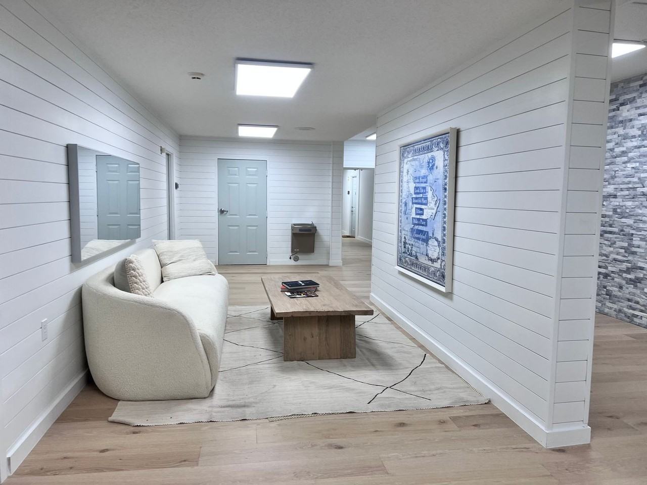Coral Garden Apartments - Photo 2 of 12
