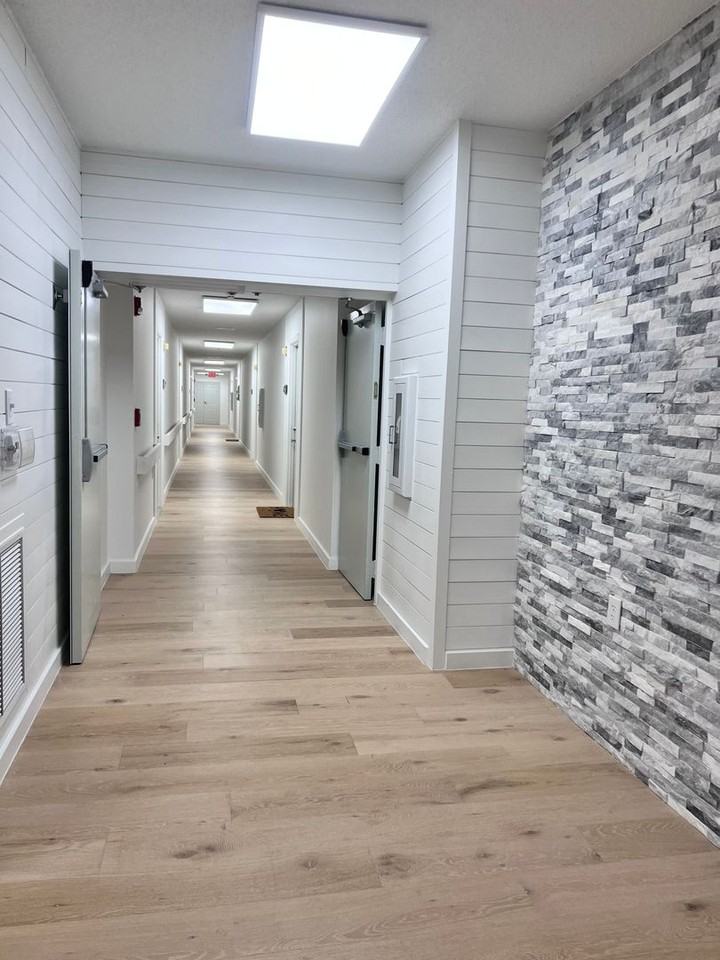 Coral Garden Apartments - Photo 6 of 12