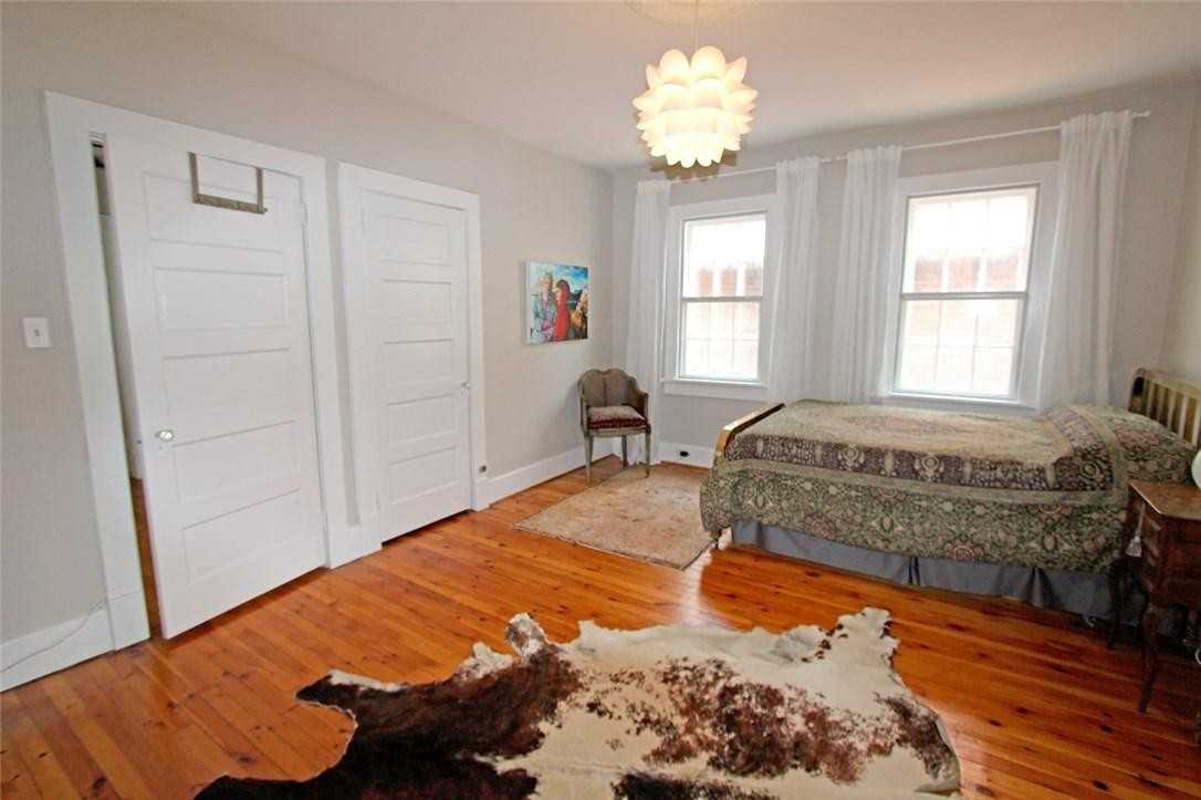663 Maclaren St #1 - Photo 6 of 24