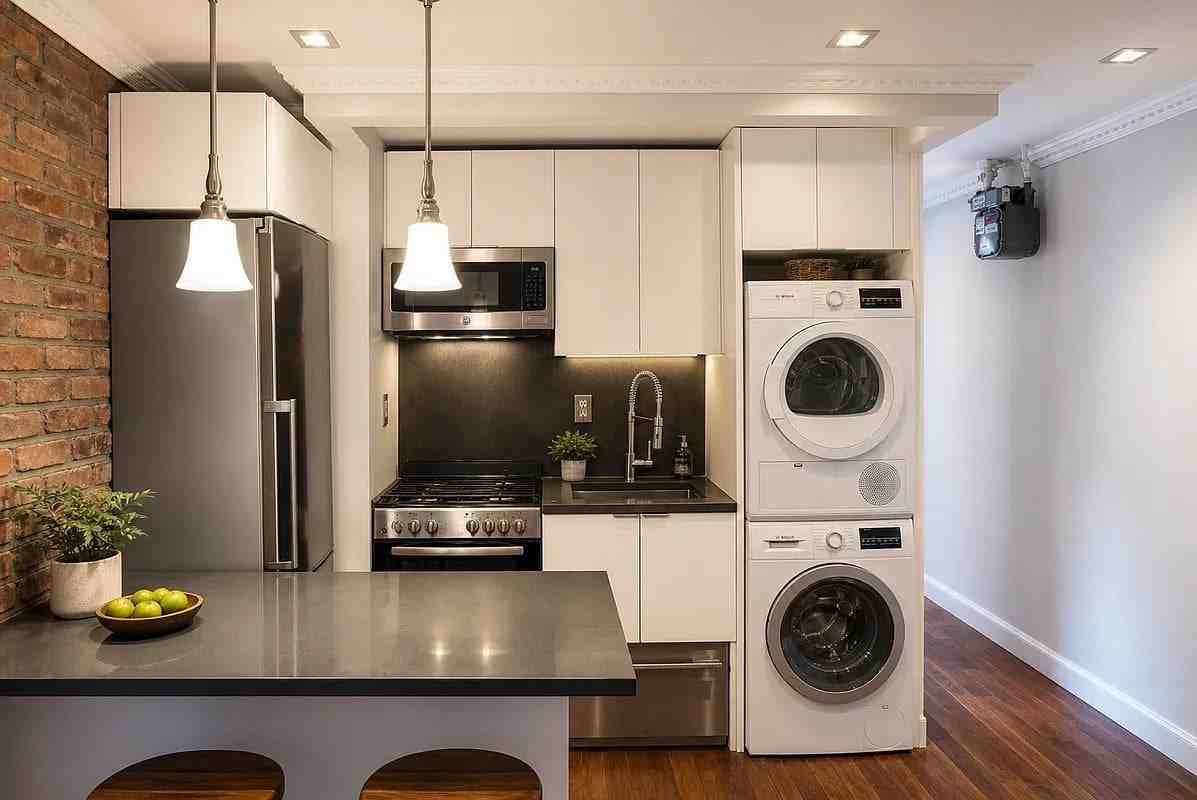 Mulberry St #4F - Photo 3 of 20