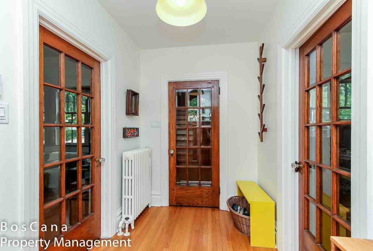 498 O'Connor St #1 - Photo 2 of 32