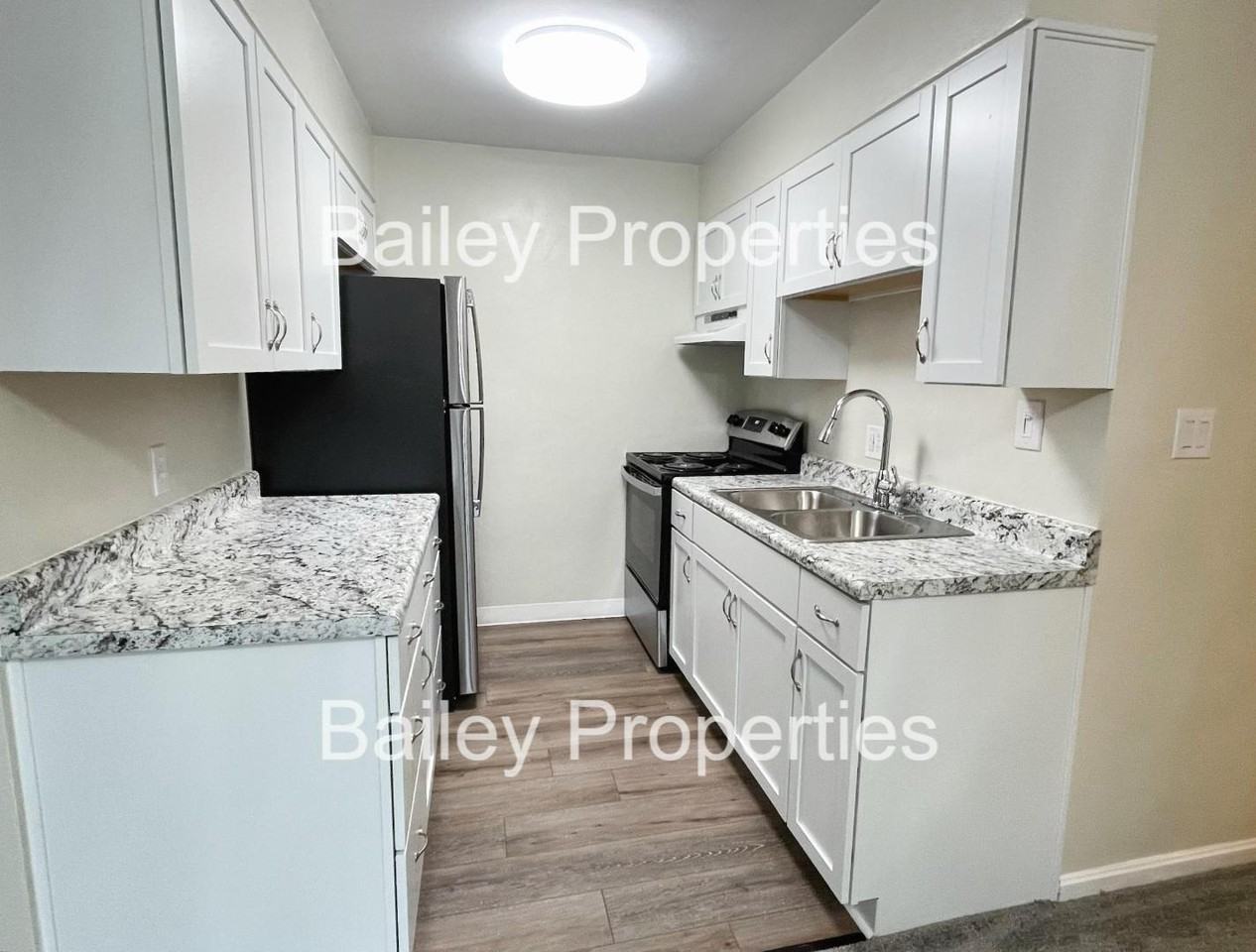 3501 Illinois Ave Apt E7 - Photo 5 of 12