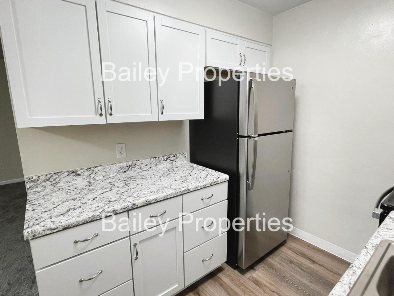 3501 Illinois Ave Apt E7 - Photo 7 of 12