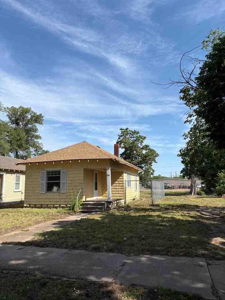 928 E 3rd Ave - Photo 2 of 8