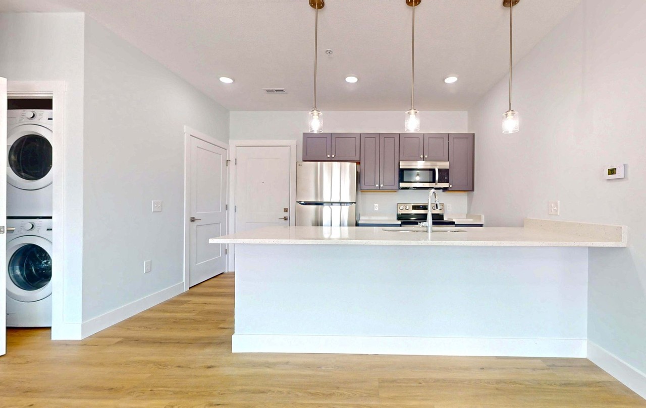 2414 N Neil - Photo 5 of 24