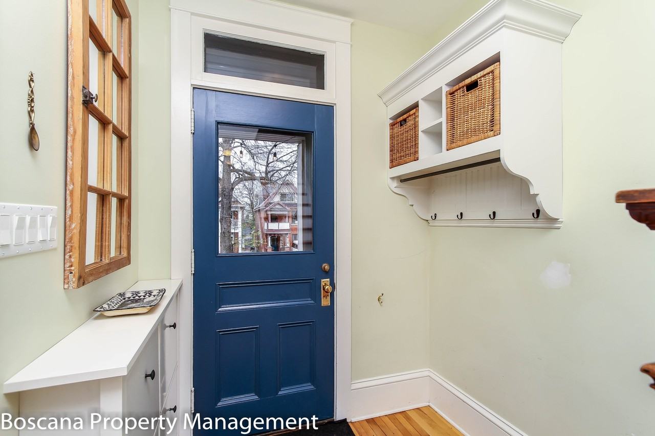 165 Irving Ave #1 - Photo 4 of 36
