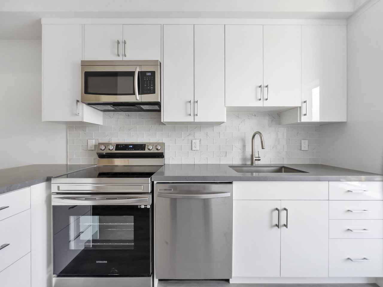 531 1fm - 531 Delaware Avenue North #1FM - Photo 3 of 27