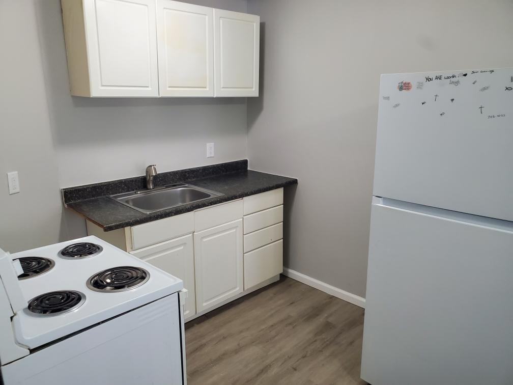 711 Mcdonald St #2 - Photo 6 of 9