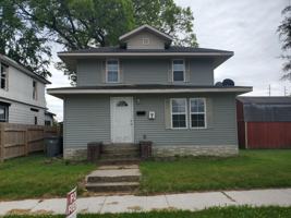 featured image of 711 Mcdonald St #1