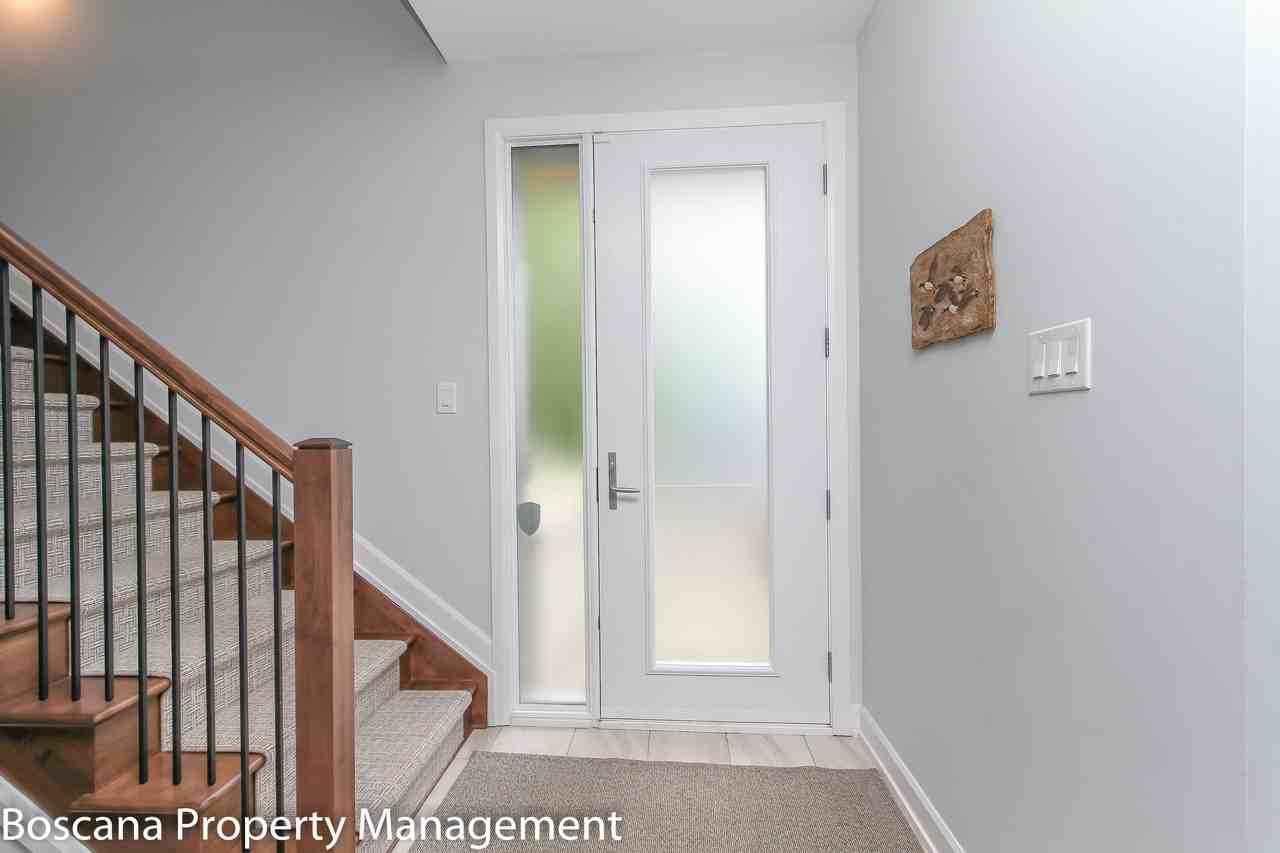 390 Av Deschatelets #1 - Photo 6 of 33