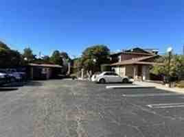 featured image of 1424 Woodside Dr #1424C