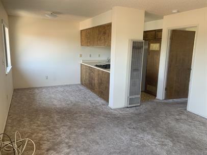 1424 Woodside Dr #1424C - Photo 2 of 8