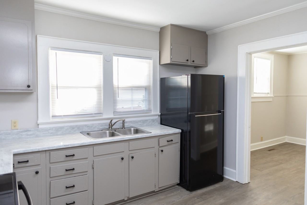 122 Jefferson St #1 - Photo 4 of 13