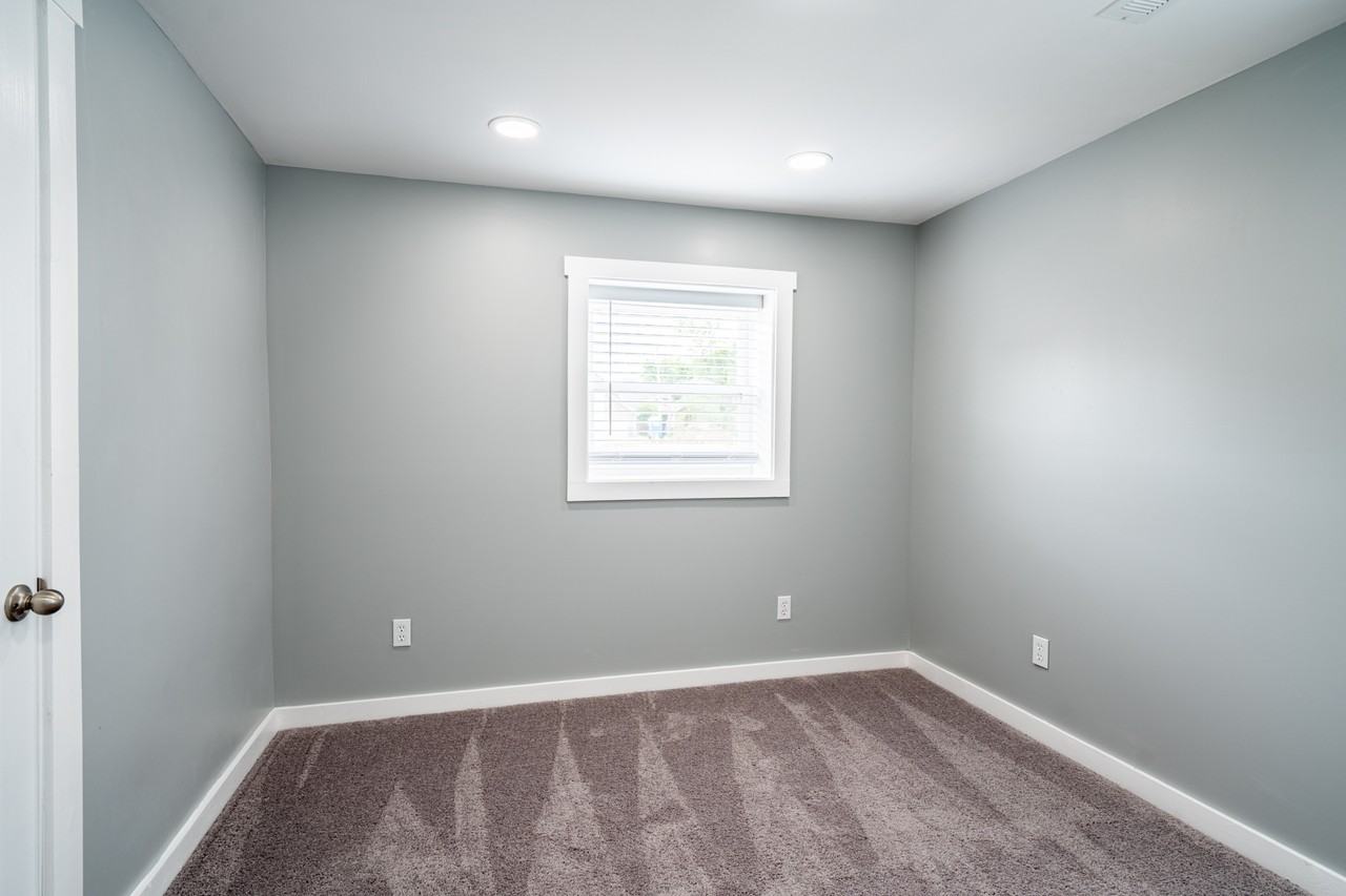1631 Columbia Ave #A - Photo 7 of 10