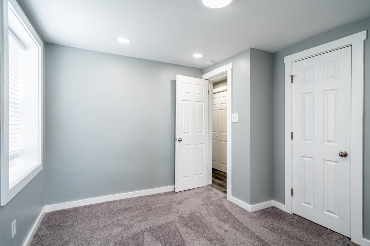 1631 Columbia Ave #A - Photo 7 of 23