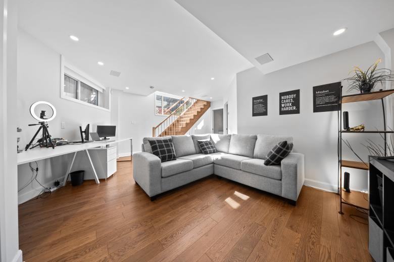 18 Ivylea Street #B - Photo 3 of 22