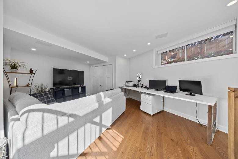 18 Ivylea Street #B - Photo 4 of 22