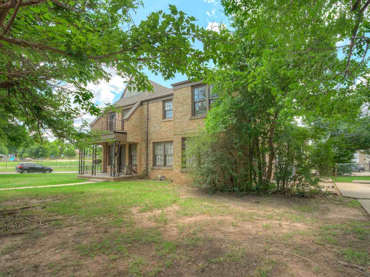 2301 N Florida Ave - Photo 3 of 44
