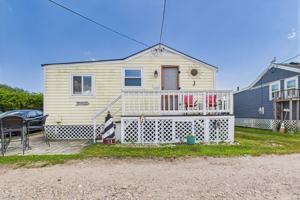 featured image of 271 Great Island Rd #J
