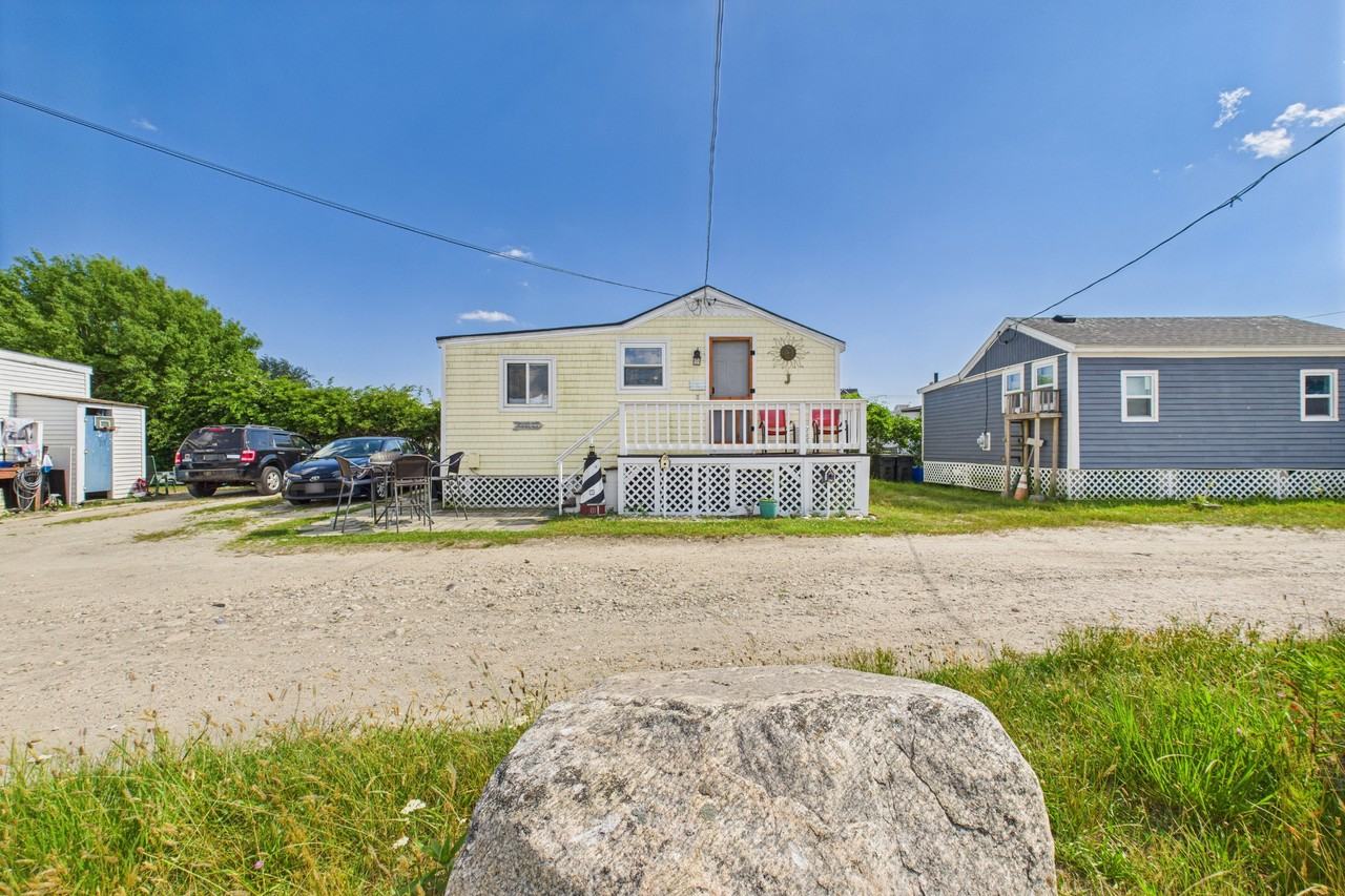 271 Great Island Rd #J - Photo 2 of 14