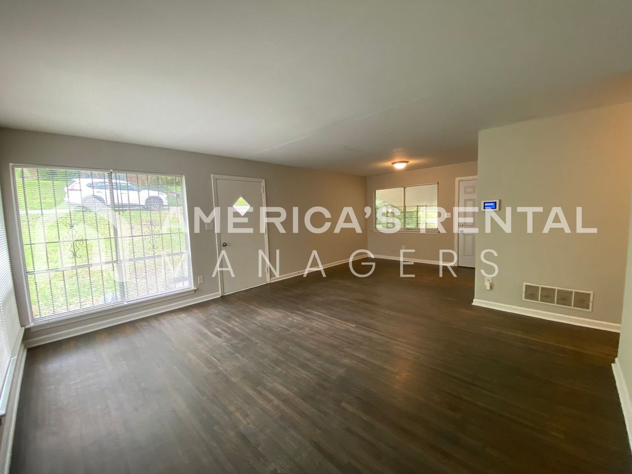 7125 6th Ave S - Photo 7 of 31