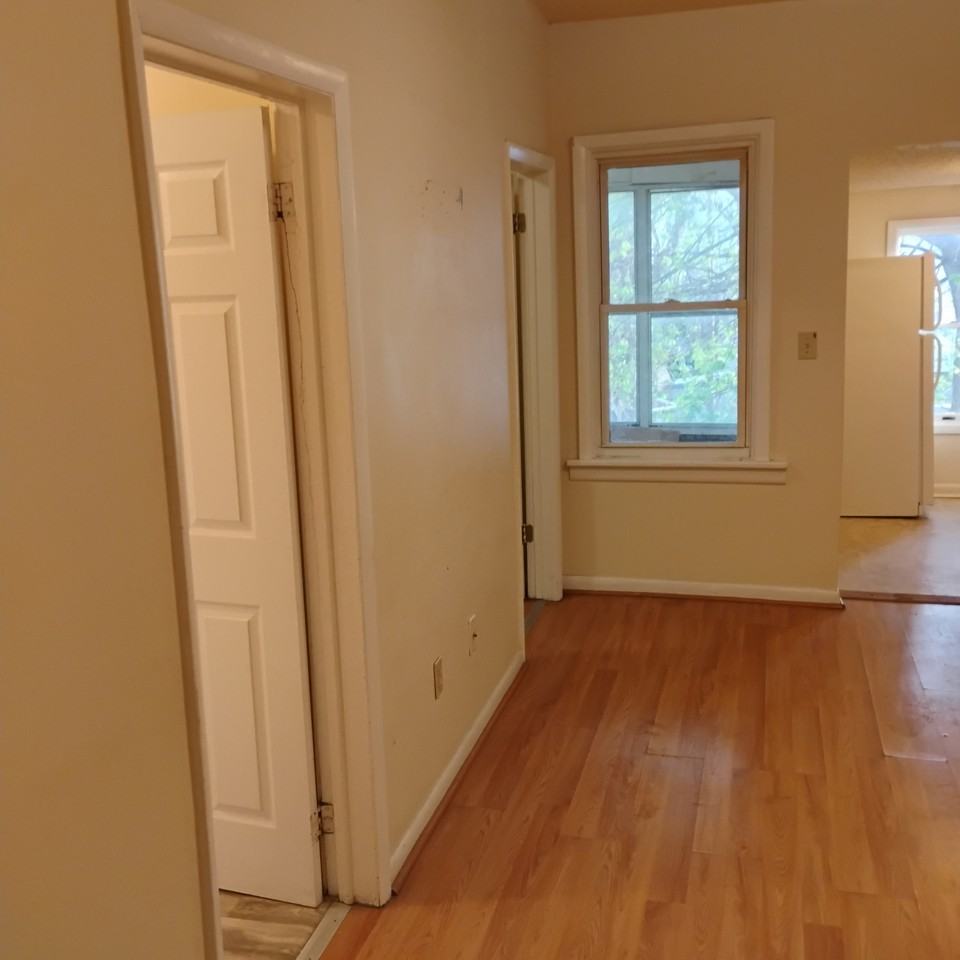 452A Hudson Ave #2 - Photo 7 of 19