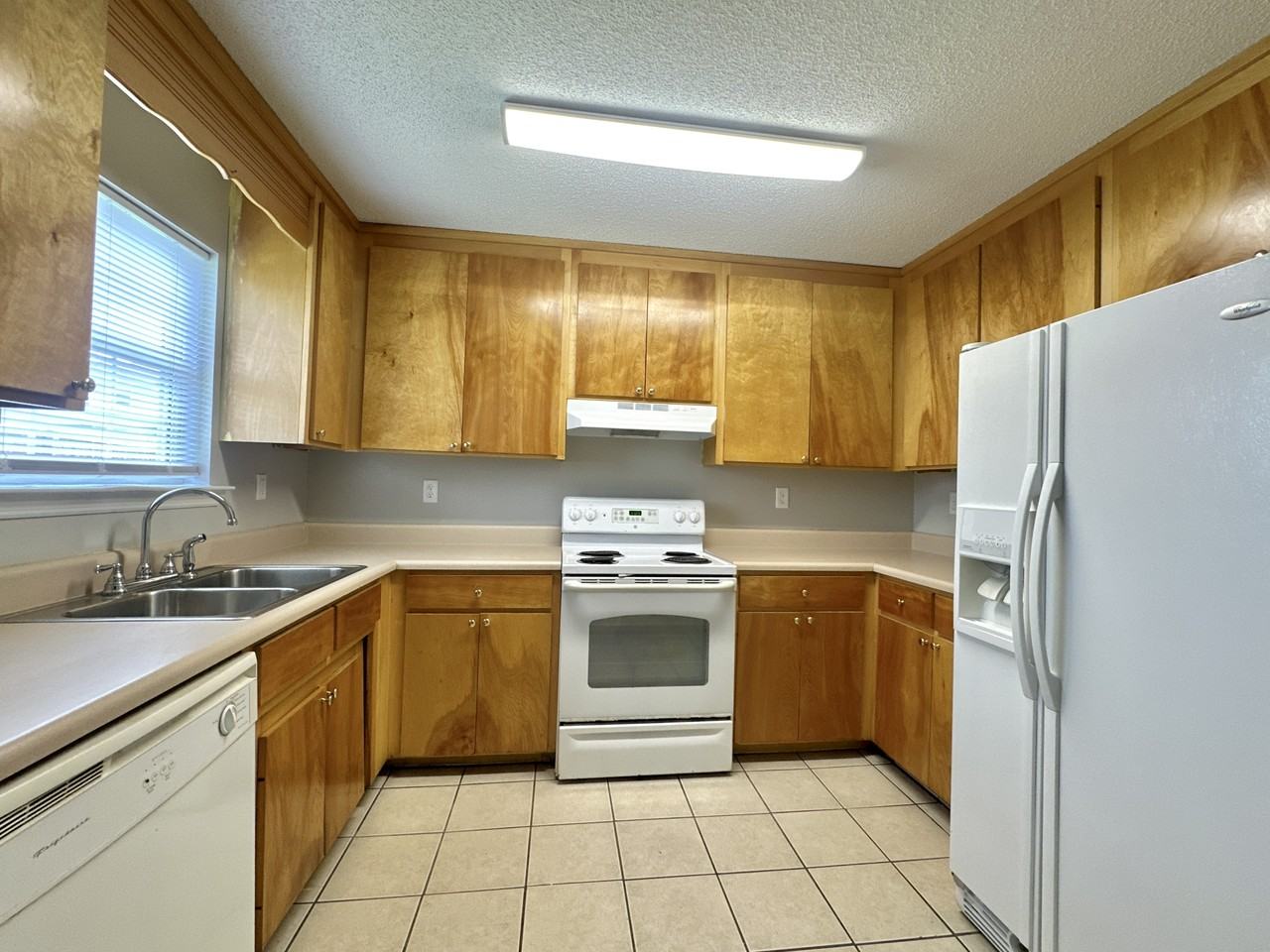 1314 Hasting DrApt. A2 #A2 - Photo 5 of 13