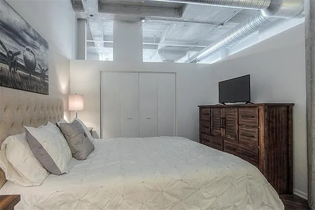2107 Grand Boulevard - 903Unit 903 #903 - Photo 4 of 16
